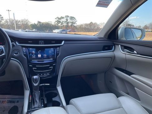 Used 2014 Cadillac XTS image 24