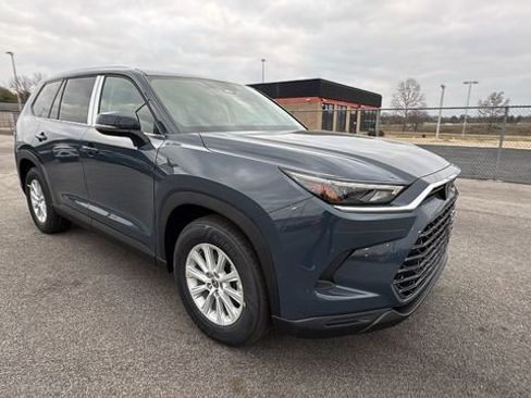 New 2026 Toyota Grand Highlander XLE image 8