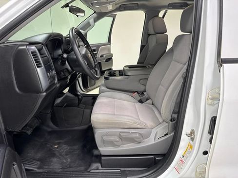 Used 2018 Chevrolet Silverado 1500 W/T w/ Trailering Package AWD/4WD image 11