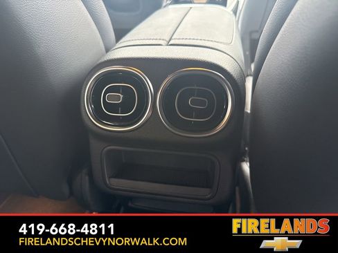 Used 2023 Mercedes-Benz GLC 300 4MATIC image 30