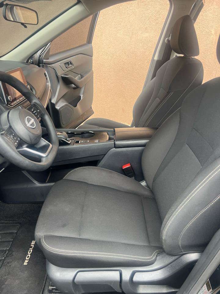 Used 2024 Nissan Rogue S FWD image 7