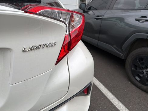 Used 2020 Toyota C-HR Limited image 14