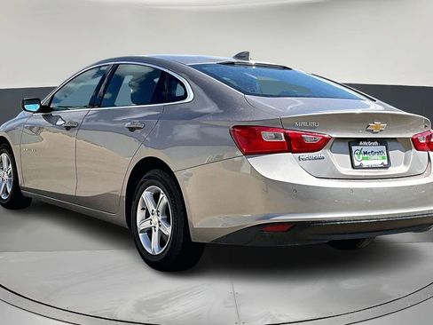 Used 2024 Chevrolet Malibu LT image 4
