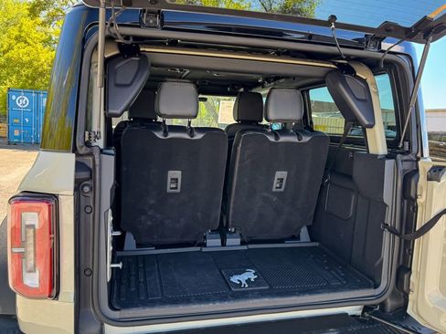 Certified 2025 Ford Bronco Badlands w/ Sasquatch Package AWD/4WD image 20