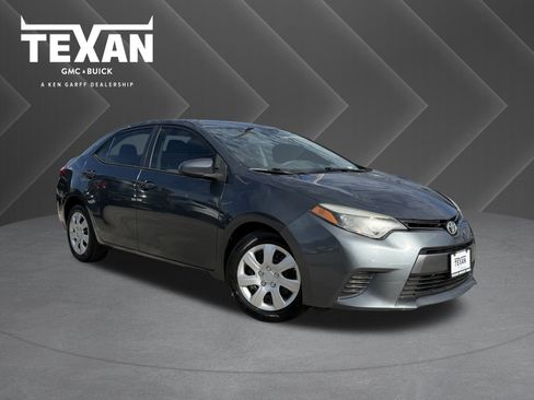 Used 2016 Toyota Corolla LE image 1