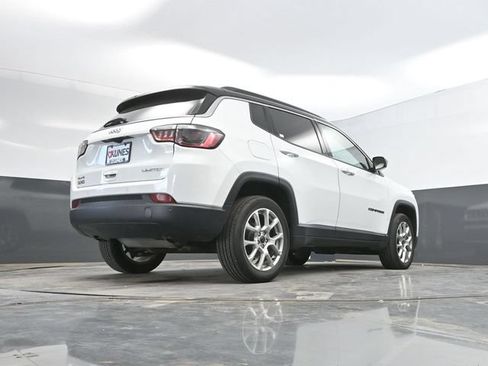 Used 2025 Jeep Compass Limited AWD/4WD image 44