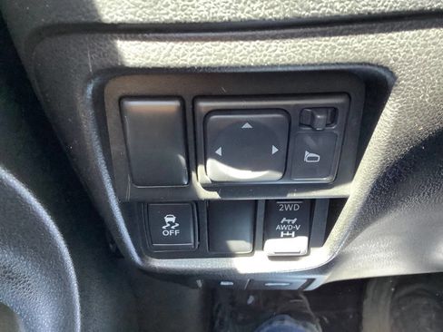 Used 2012 Nissan Juke S AWD/4WD image 39