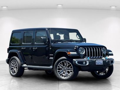 Used 2023 Jeep Wrangler Unlimited Sahara w/ Cold Weather Group