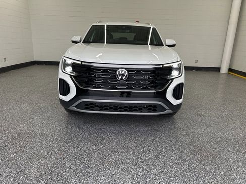 New 2026 Volkswagen Atlas Cross Sport SE AWD/4WD image 9