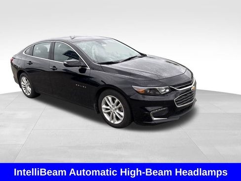 Used 2018 Chevrolet Malibu Hybrid w/ Driver Confidence Package FWD image 16
