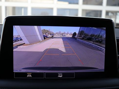 Used 2021 Chevrolet Tahoe Z71 image 22