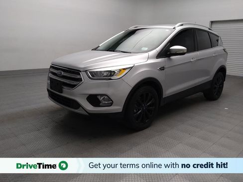 Used 2017 Ford Escape Titanium image 1