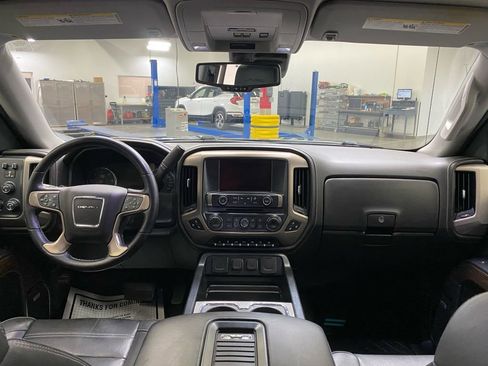 Used 2018 GMC Sierra 1500 Denali w/ Denali Ultimate Package AWD/4WD image 17