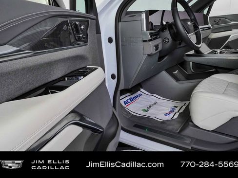 New 2026 Cadillac Escalade IQ Luxury 1 AWD/4WD image 7
