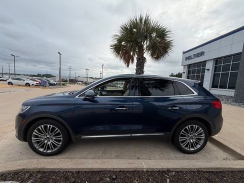 Used 2017 Lincoln MKX Reserve w/ Luxury Package FWD image 8