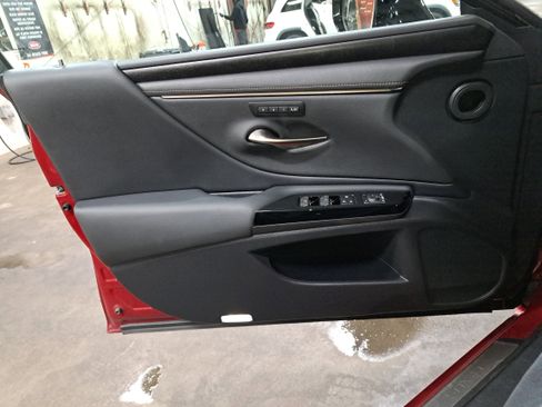 Used 2022 Lexus ES 350 w/ Premium Package image 26