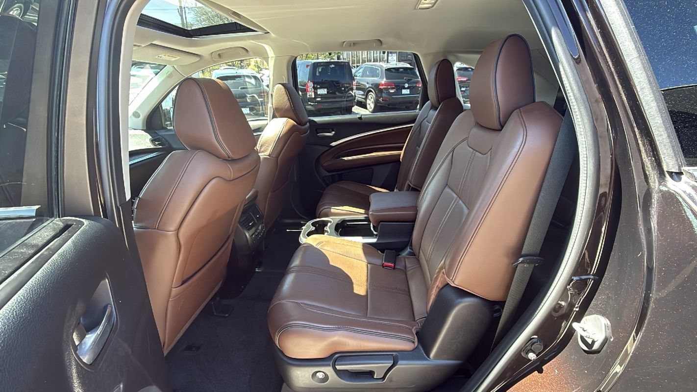 Used 2018 Acura MDX w/ Advance Package AWD/4WD image 12