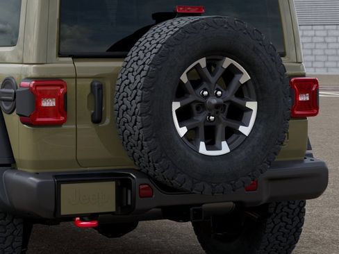 New 2026 Jeep Wrangler Unlimited Rubicon w/ Steel Bumper Group AWD/4WD image 13