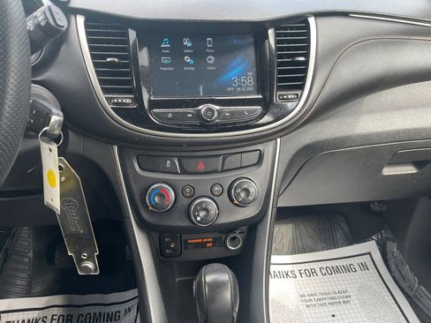 Used 2017 Chevrolet Trax LS FWD image 23