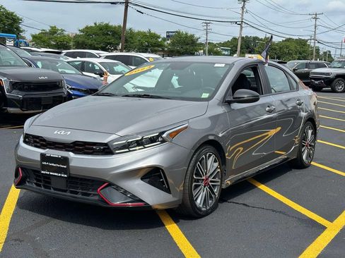 Certified 2023 Kia Forte GT w/ GT2 Package FWD image 7