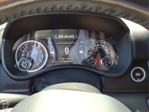 Used 2021 RAM 1500 Big Horn AWD/4WD image 23