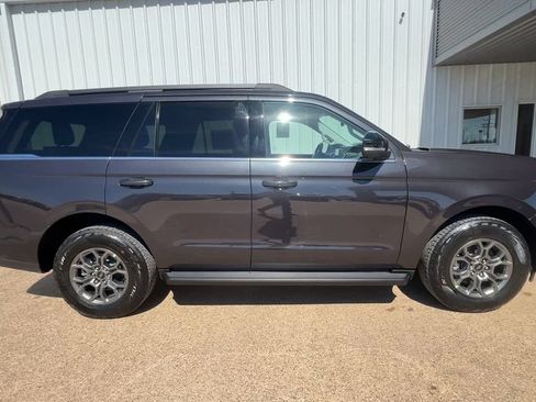 New 2026 Ford Expedition Active RWD image 9