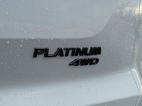 New 2026 Nissan Pathfinder Platinum image 7