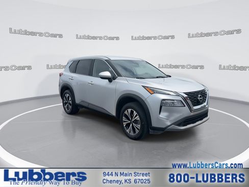 Used 2023 Nissan Rogue SV AWD/4WD image 2