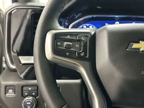 Used 2024 Chevrolet Silverado 2500 LT image 17