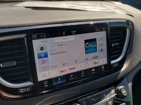 New 2026 Chrysler Voyager LX FWD image 18