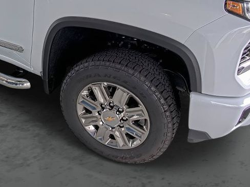 New 2026 Chevrolet Silverado 3500 High Country w/ High Country Premium Package AWD/4WD image 16