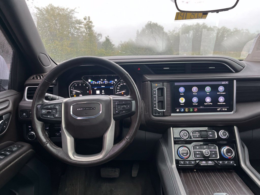 Used 2021 GMC Yukon Denali w/ Denali Premium Package AWD/4WD image 17