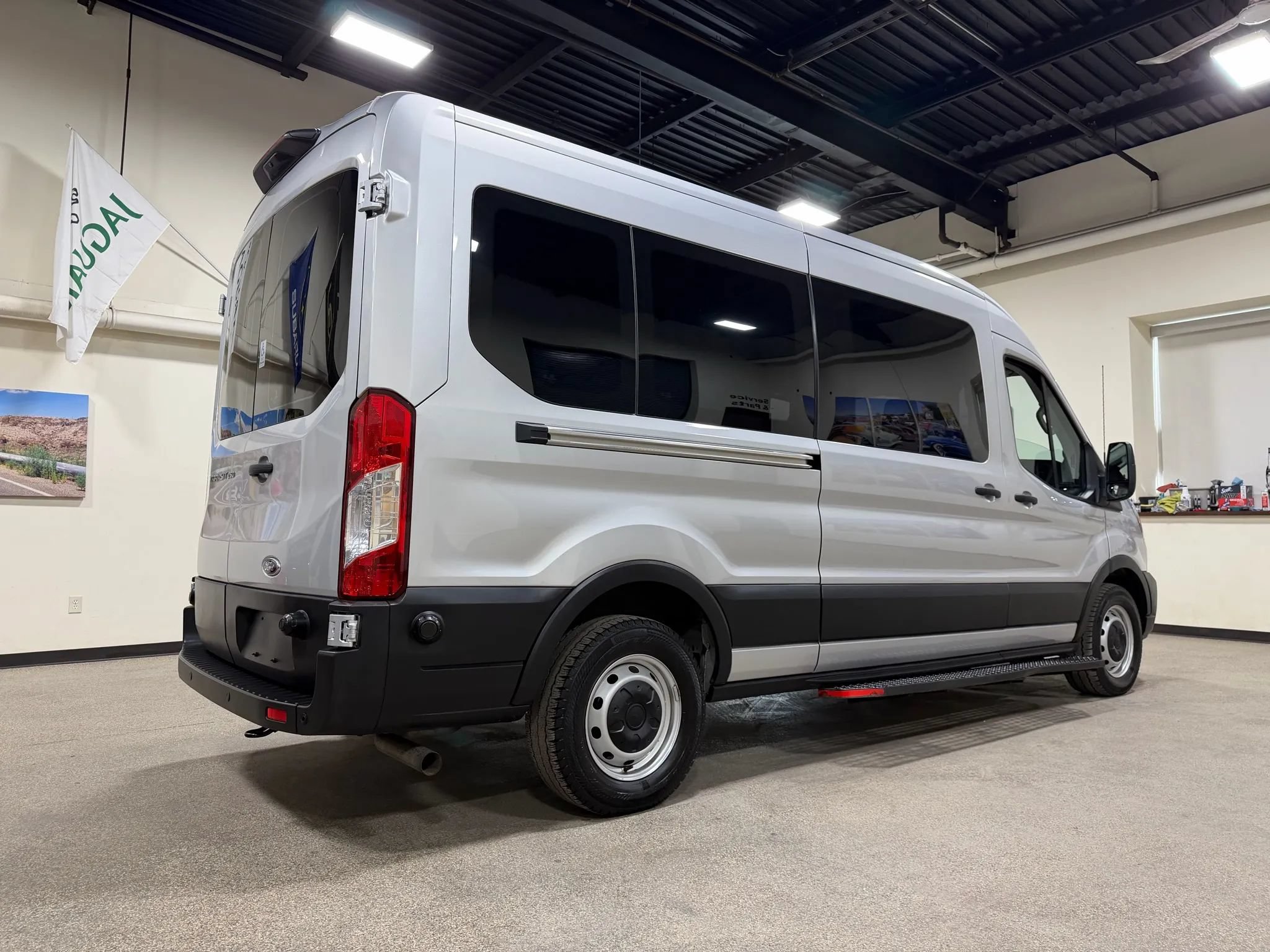 Used 2020 Ford Transit 250 Medium Roof RWD image 6