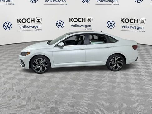 New 2026 Volkswagen Jetta SEL image 4