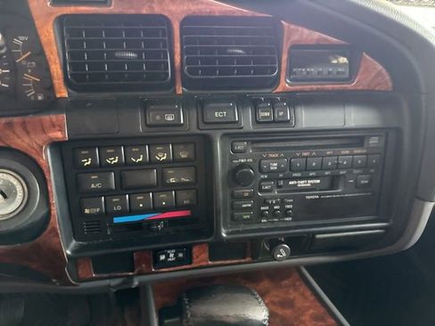 Used 1994 Toyota Land Cruiser Base image 34