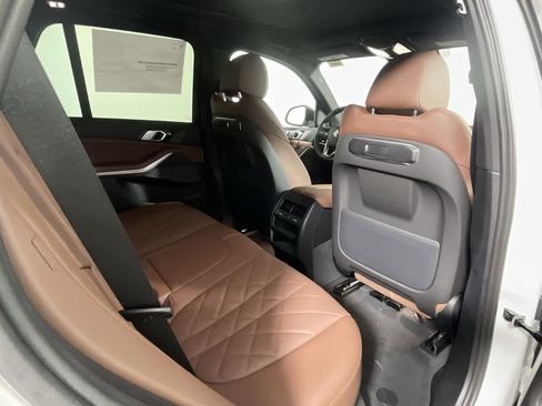 Certified 2024 BMW X5 xDrive40i w/ Premium Package image 14