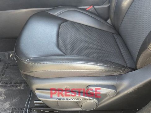 Used 2022 Jeep Compass Altitude image 25