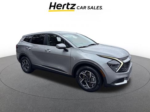 Used 2025 Kia Sportage LX image 1