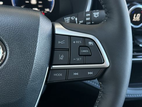 New 2026 Toyota Highlander Limited AWD/4WD image 28