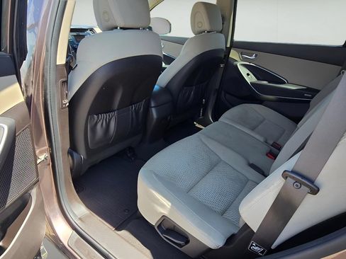 Used 2015 Hyundai Santa Fe GLS AWD/4WD image 12