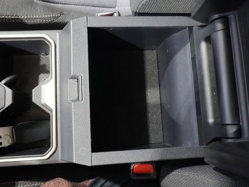 Used 2025 Toyota 4Runner SR5 AWD/4WD image 30
