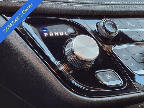 Used 2026 Chrysler Pacifica Select image 24