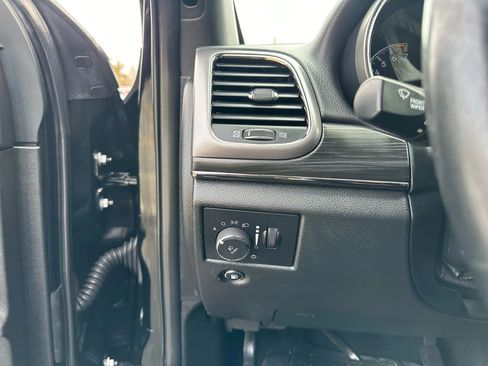 Used 2019 Jeep Grand Cherokee Limited X image 19