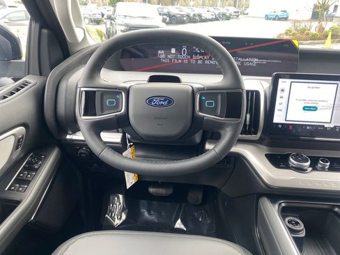 New 2026 Ford Expedition Max Active image 24