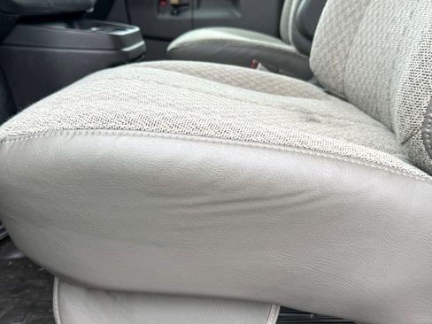 New 2025 Chevrolet Express 3500 w/ Power Convenience Package image 7