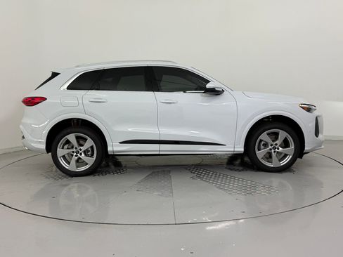 New 2025 Audi Q5 Premium Plus image 8