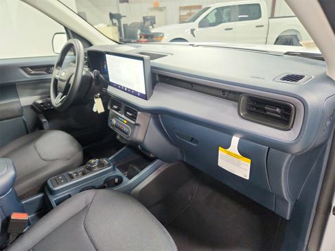 New 2026 Ford Maverick XL image 33