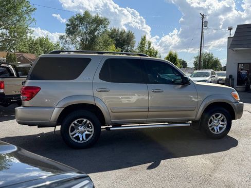 Used 2005 Toyota Sequoia SR5 RWD image 9