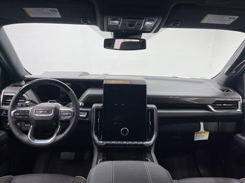 New 2025 GMC Yukon XL Elevation image 7