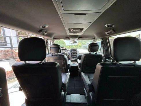 Used 2020 Dodge Grand Caravan GT image 31